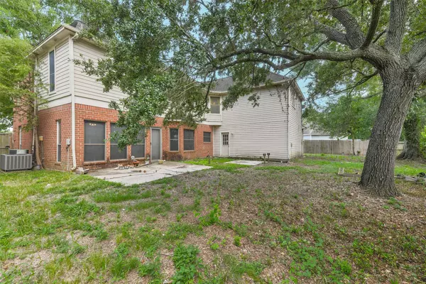 6239 Oak Pass DR, Houston, TX 77091