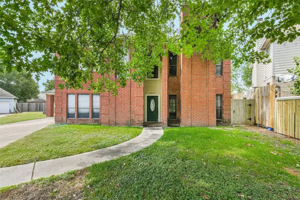 6239 Oak Pass DR, Houston, TX 77091