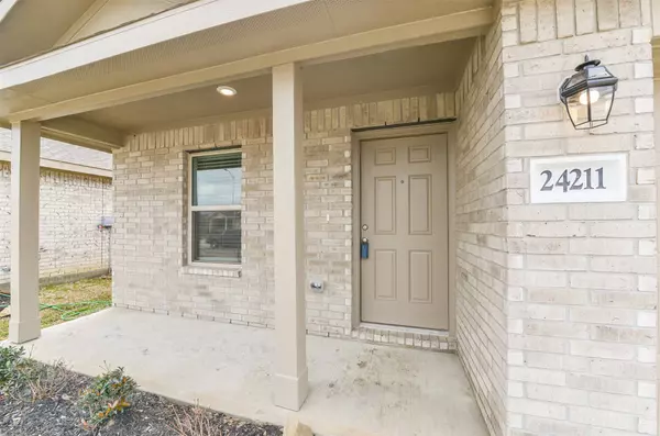 24211 Breckenridge Pass LN, Hockley, TX 77447