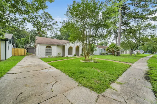 23122 Whispering Willow DR, Spring, TX 77373