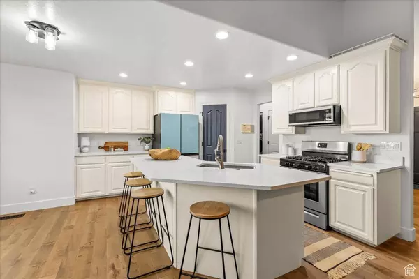 1479 N 1320 W, Clinton, UT 84015