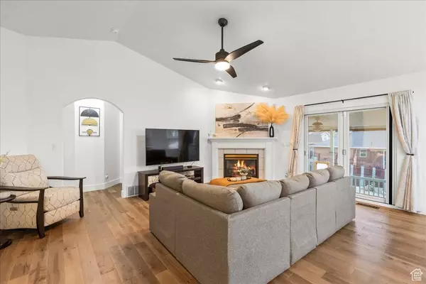 1479 N 1320 W, Clinton, UT 84015