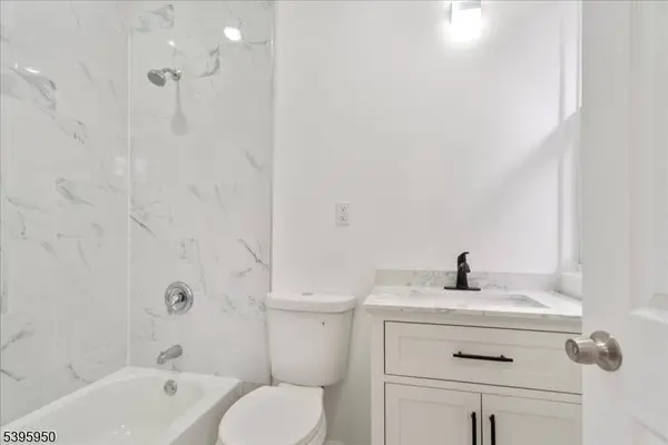 813 S 12Th St, Newark City, NJ 07108