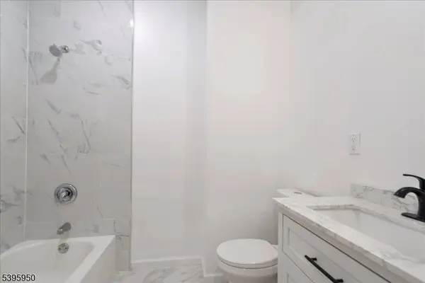 813 S 12Th St, Newark City, NJ 07108