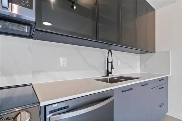 258 S Harrison St #2, East Orange City, NJ 07018