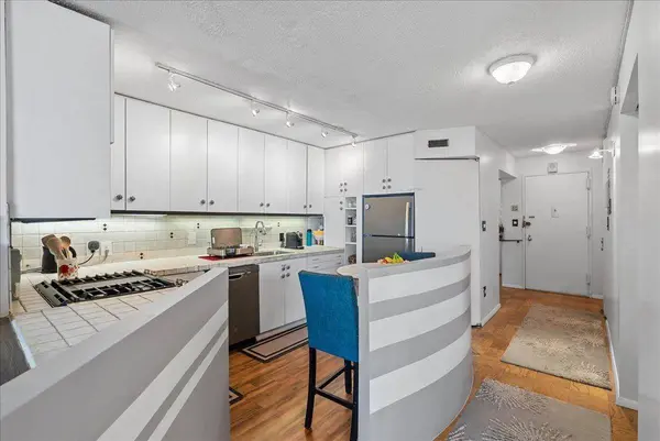 7002 BLVD EAST  #35F, Guttenberg, NJ 07093
