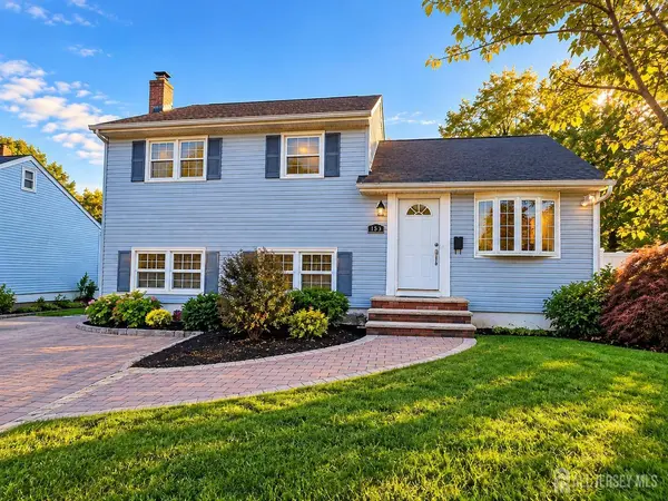 153 Whitman AVE