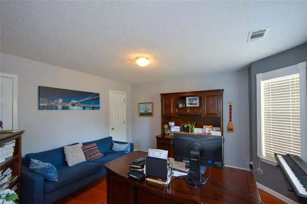 925 Reda CT, Mcdonough, GA 30253