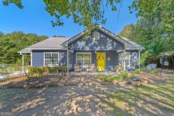 385 Sunset DR, Statham, GA 30666