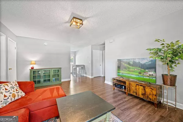 385 Sunset DR, Statham, GA 30666