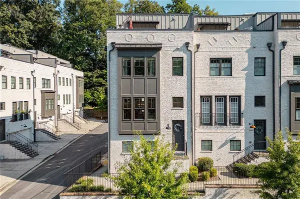 1801 Huntington Hills LN NW, Atlanta, GA 30309