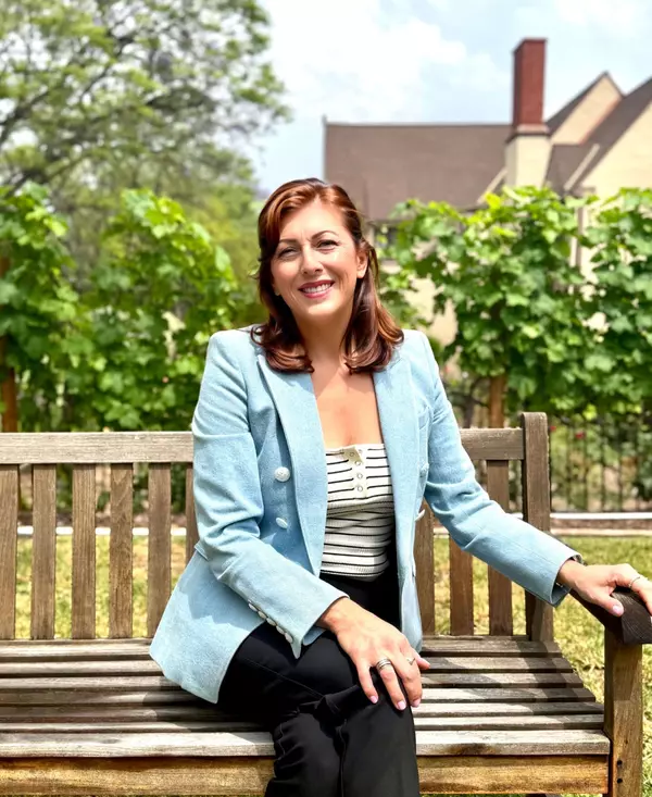 Facetune_03-06-2025-16-14-52