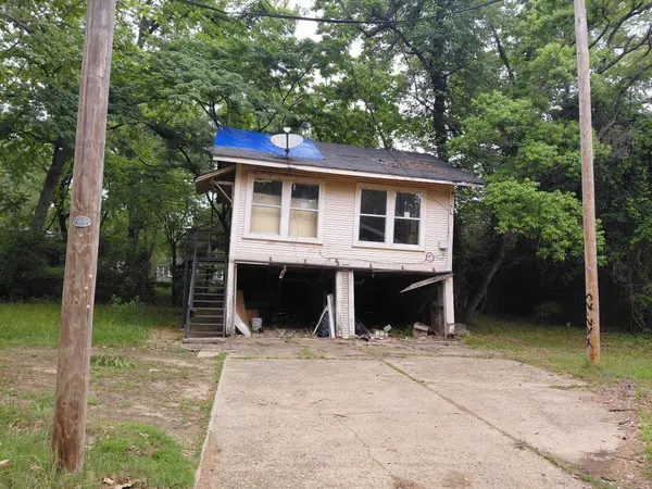 2610 Emery ST, Shreveport, LA 71103
