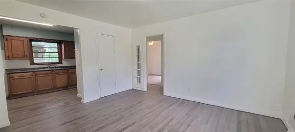 2134 W College ST, Shreveport, LA 71103