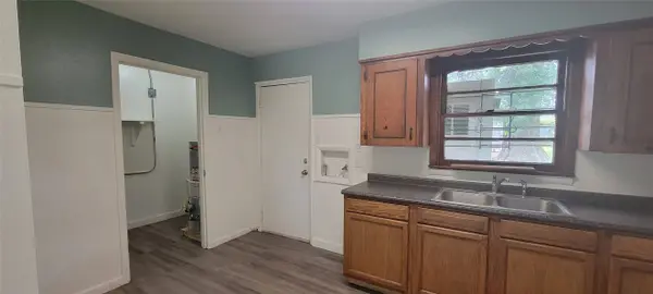 2134 W College ST, Shreveport, LA 71103