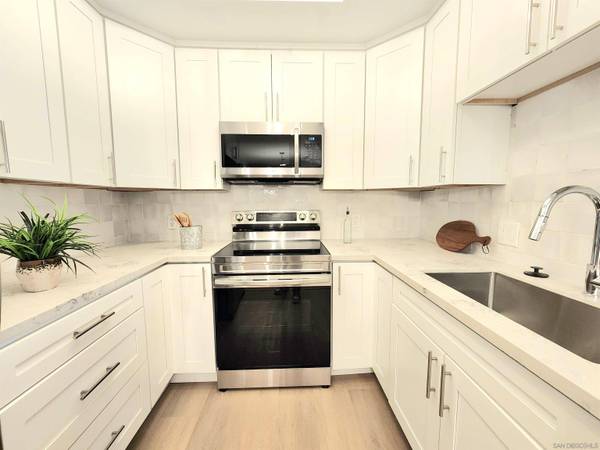 850 State Street #204, San Diego, CA 92101