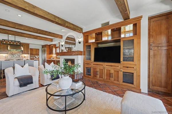 7929 Entrada De Luz East, San Diego, CA 92127