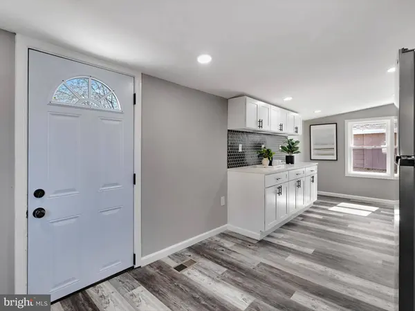 7704 EDGEWOOD AVE, Pasadena, MD 21122