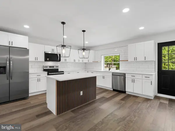 8713 FOWLER AVE, Baltimore, MD 21234