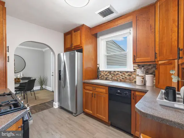 210 OAK LN NW, Glen Burnie, MD 21061