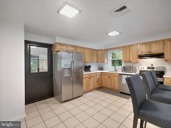 17 A ELLIOTT RD, Annapolis, MD 21403