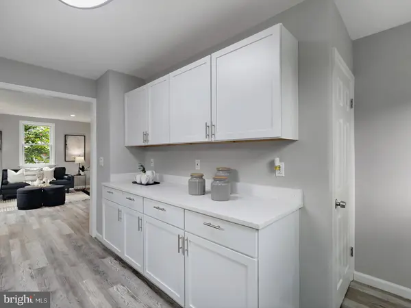 10 CINDER, Lutherville Timonium, MD 21093