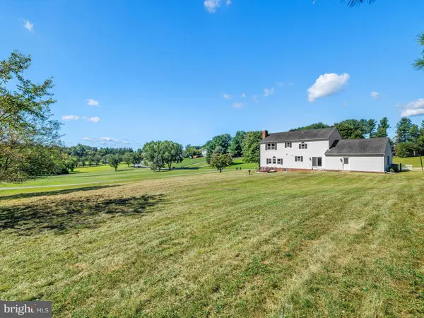 1231 CANTERBURY DR, Sykesville, MD 21784