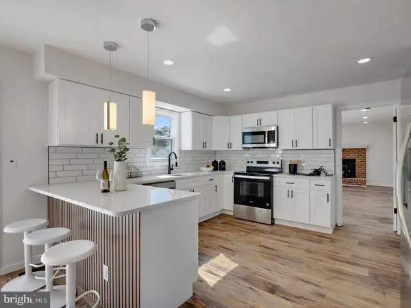 1231 CANTERBURY DR, Sykesville, MD 21784