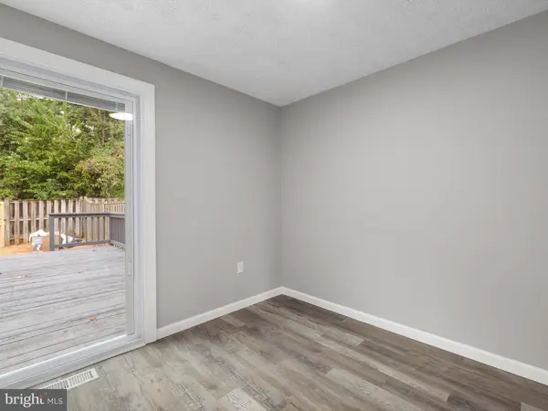 9410 CHIPPENHAM DR SW, Laurel, MD 20723