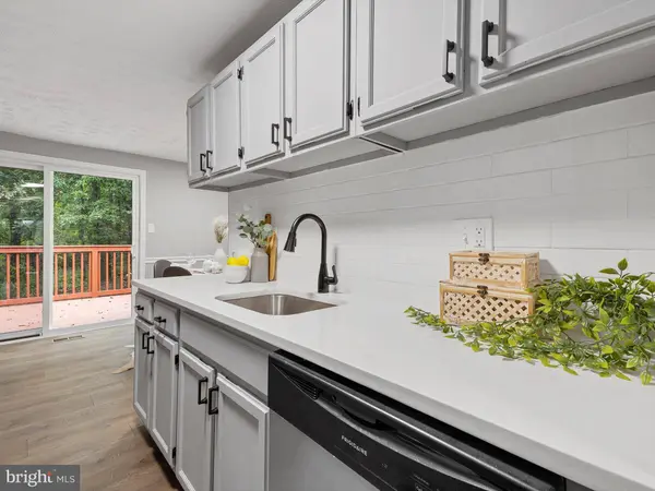 7965 QUAIL CT, Glen Burnie, MD 21061