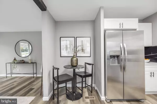 6 VICTOR PKWY, Annapolis, MD 21403