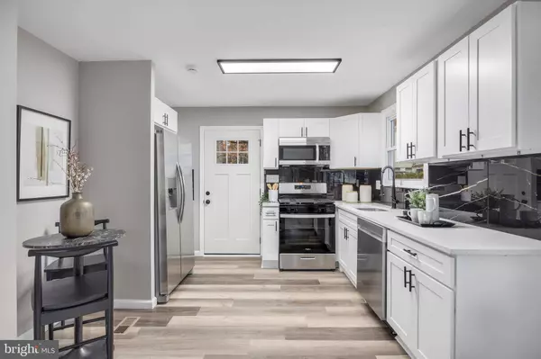 6 VICTOR PKWY, Annapolis, MD 21403