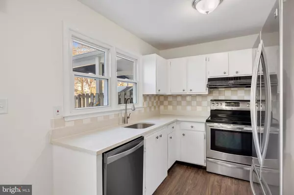 7662 SHERLOCK CT, Pasadena, MD 21122