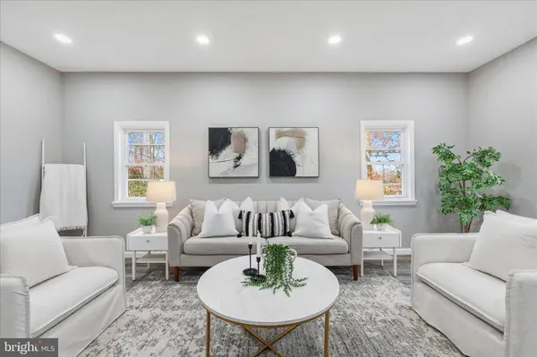 806 FOREST RD, Baltimore, MD 21239