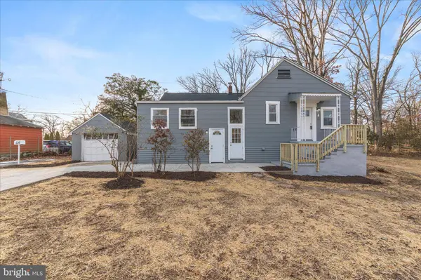 806 FOREST RD, Baltimore, MD 21239