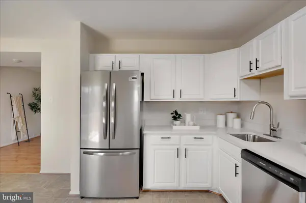 1042 CAPE SPLITT HARBOUR, Pasadena, MD 21122