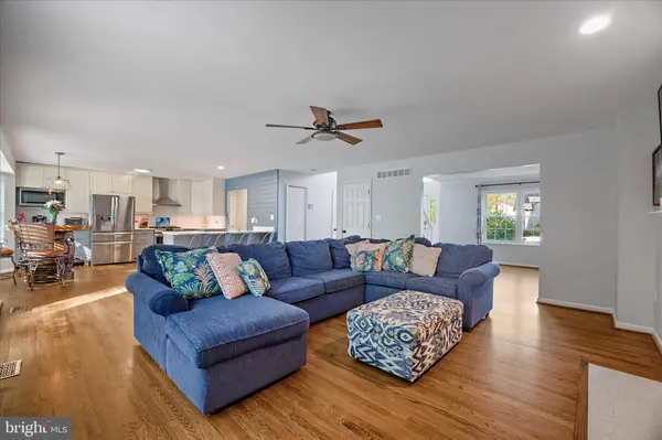 8111 SAGAMORE WAY, Pasadena, MD 21122