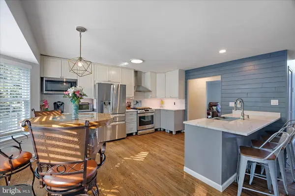 8111 SAGAMORE WAY, Pasadena, MD 21122