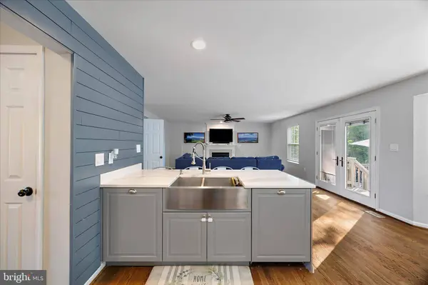 8111 SAGAMORE WAY, Pasadena, MD 21122