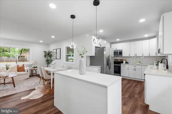 1511 LONG POINT RD, Pasadena, MD 21122