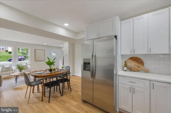711 WOODLAND DR, Baltimore, MD 21227