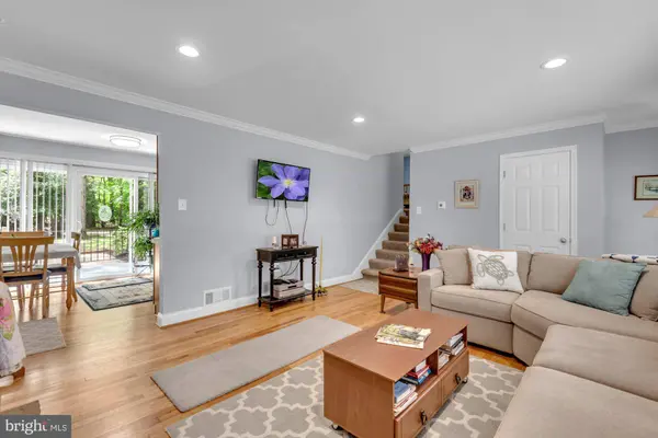 4097 SHOREHAM BEACH RD, Edgewater, MD 21037