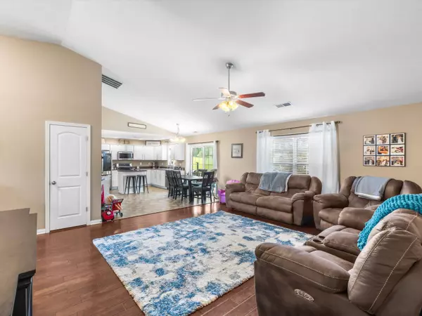 4682 Ben Head Rd, Philpot, KY 42366