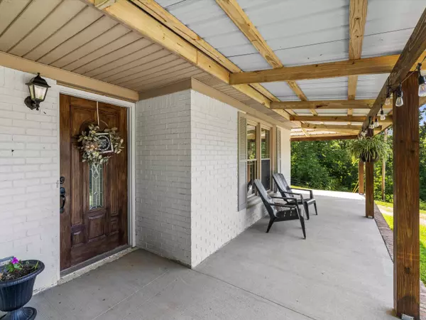 2050 Virgil Brown Rd, Hawesville, KY 42348