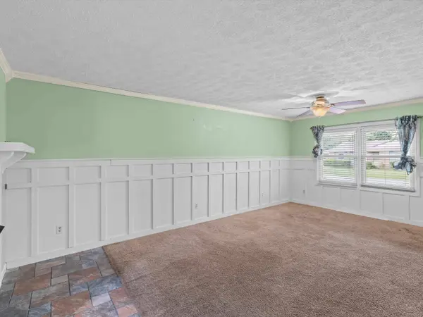 320 Blue Grass Dr, Lewisport, KY 42351