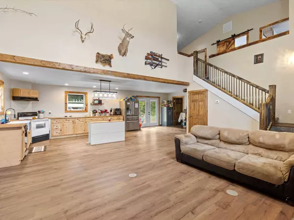 735 Park Rd, Hawesville, KY 42348