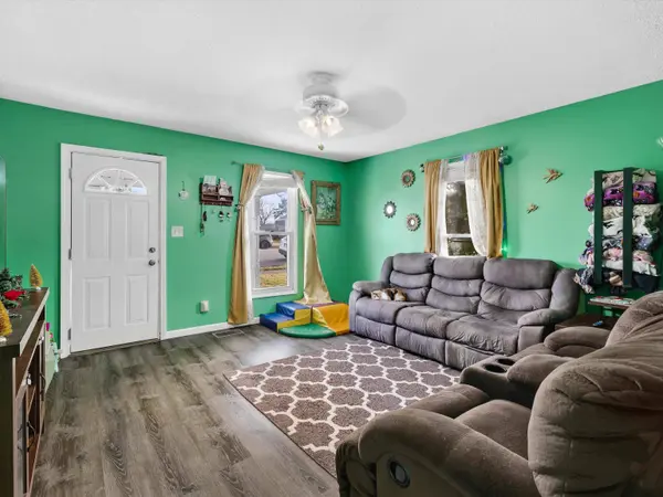260 Caroline St, Lewisport, KY 42351