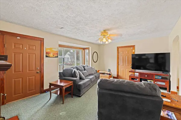1001 E 20th St, Owensboro, KY 42303