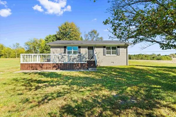999 Oakwood Dr