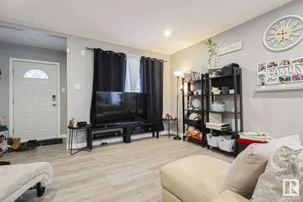 11540 83 ST NW, Edmonton, AB T5B 2Y5